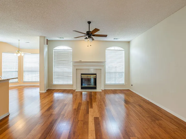 1304 Pagewynne Dr — Photo 20