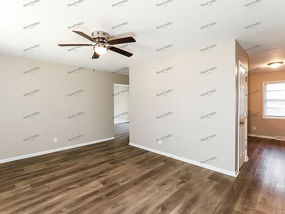 4th image of 5617 N Smalley Ave