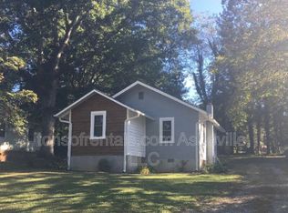 1032 Mountain View St, Hendersonville, NC 28739