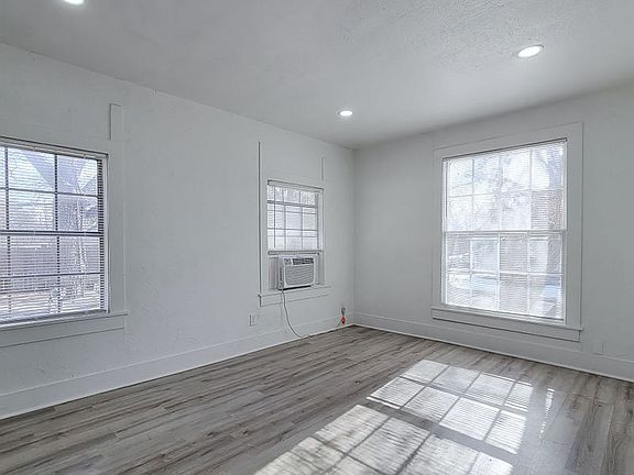 3rd image of 121 W Moore St #101
