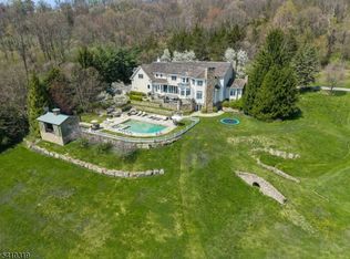 91 Mosle Rd, Far Hills, NJ 07931