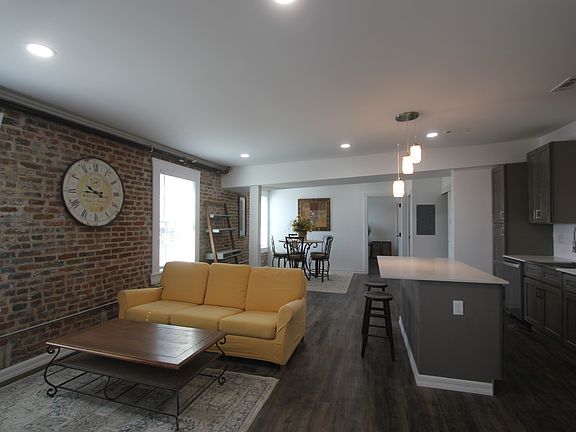 5th image of 212 Morgan St #B