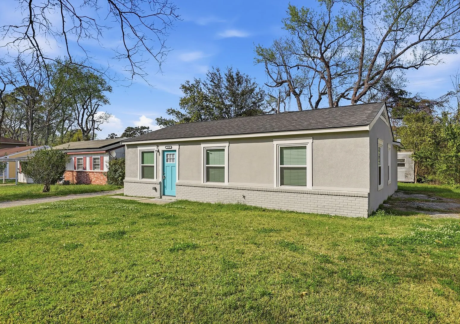 Newly Renovated Home in Westside Savannah — Photo 3
