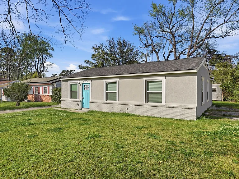 1520 Audubon Dr — Photo 3