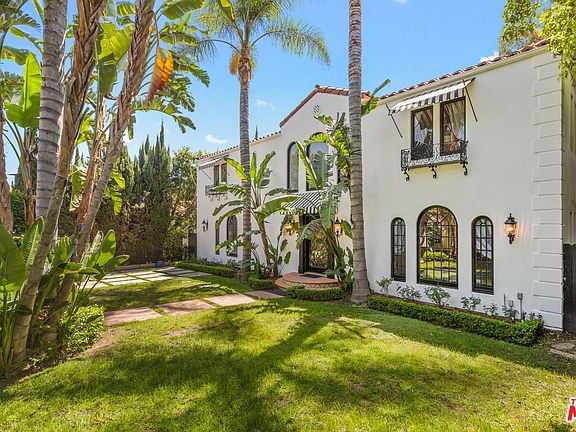 5th image of 1151 N Doheny Dr