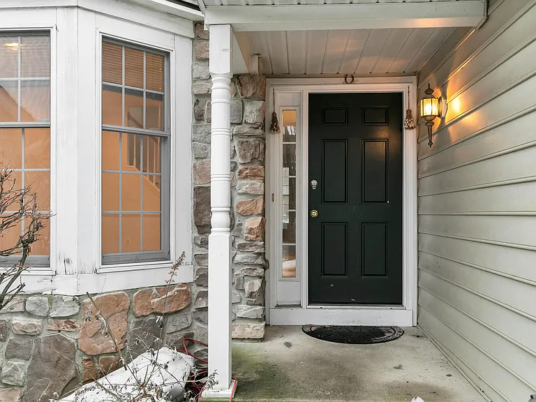 7 Patriot Hill Dr — Photo 3