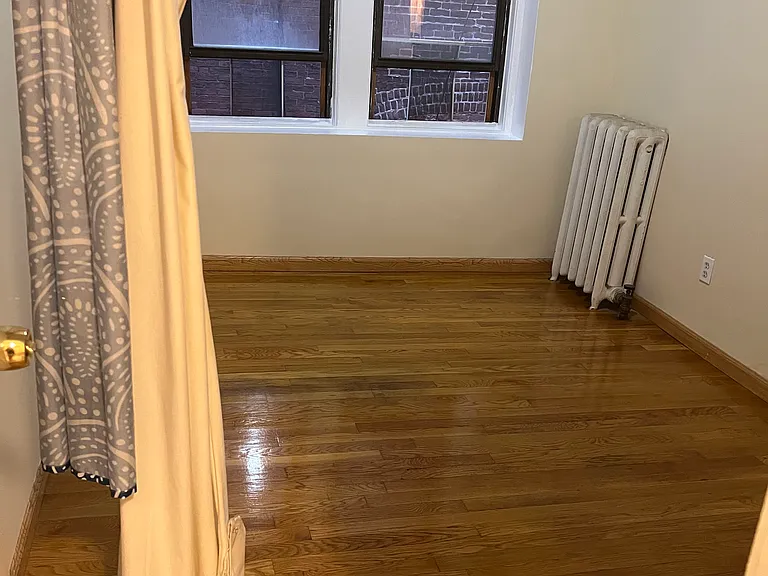 65 Burbank St #3 — Photo 10