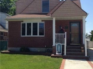 167 Caroline Ave, Garden City, NY 11530