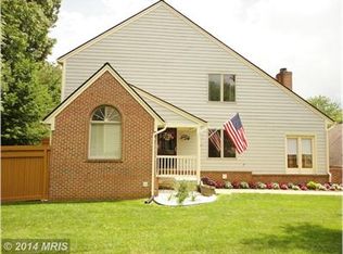 4025 Lake Glen Rd, Fairfax, VA 22033