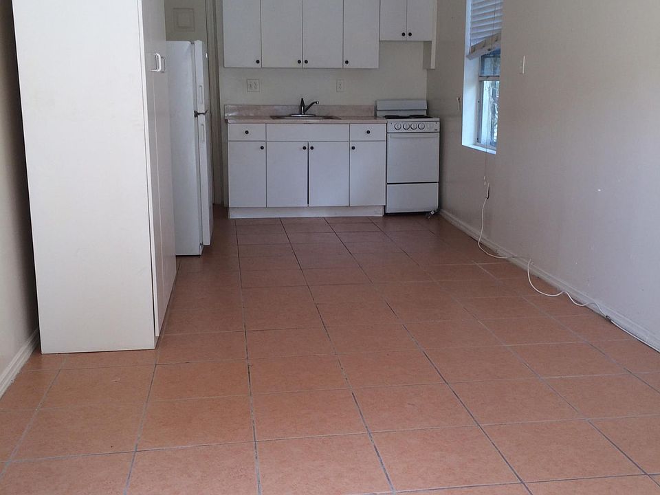 2nd image of 103 NE 59th St #9