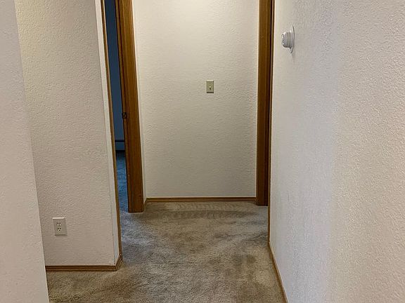 3rd image of 3401 Lakeshore Dr