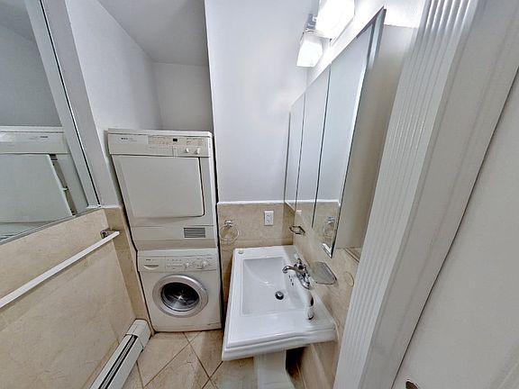 2nd image of 279 E 10th St APT 2
