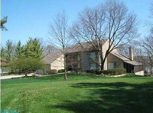 4724 Shire Ridge Rd E, Hilliard, OH 43026