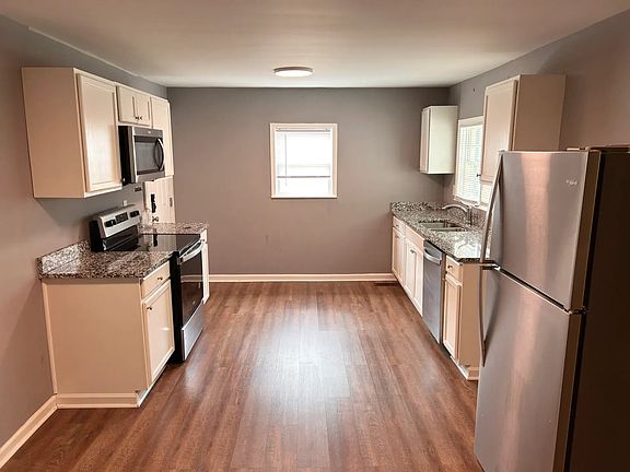 3rd image of 17 Liberty St