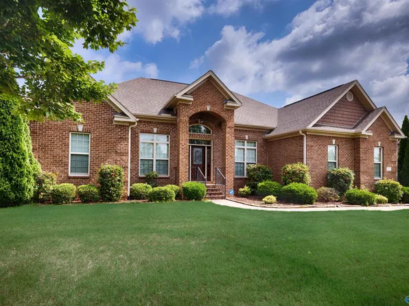 157 Castlewood Dr, Madison, AL 35756