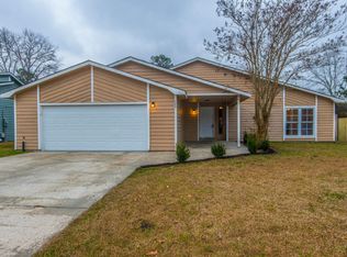 109 Coachman Ln, Summerville, SC 29486