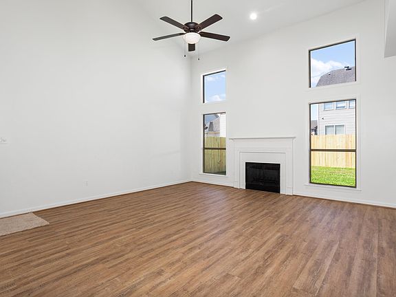 4th image of 2232 Rushton Ln