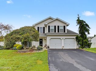 27 Silverbrooke Circle, Howell, NJ 07731