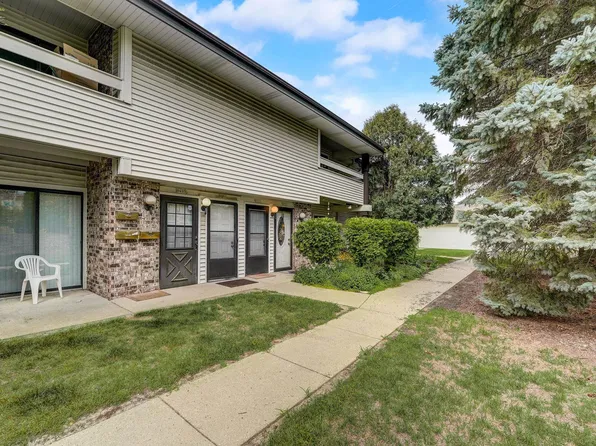 8513 N 107th St, Milwaukee, WI 53224