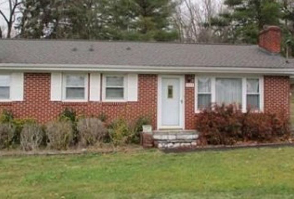 1651 Pineview Dr, Bristol, VA 24201 Zillow