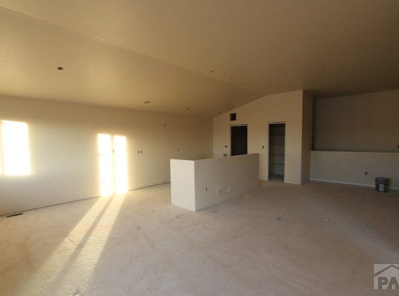3rd image of 990 E Desert Cove Dr