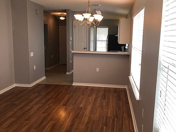 3rd image of 2464 Spyglass Cir