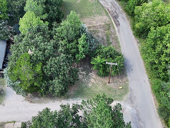 3rd image of Morris Ln