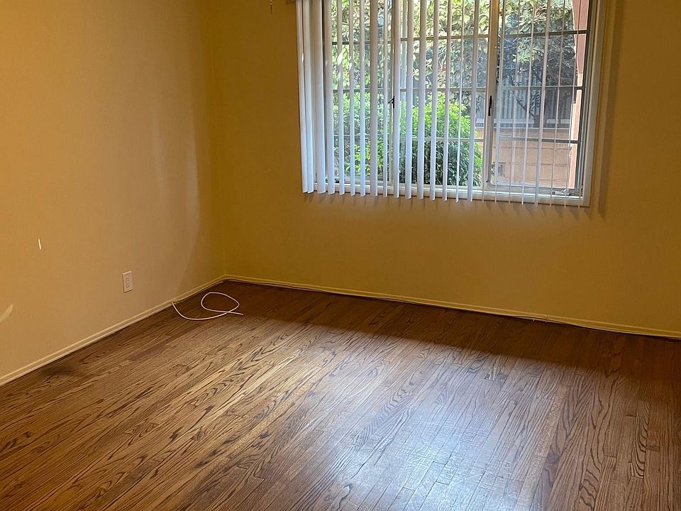 2nd image of 234 N Jackson St #678xg0wn2