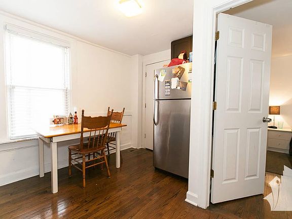 3rd image of 1629 W Huron St #1R