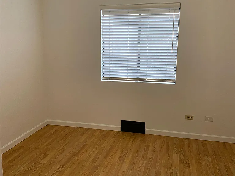 8100 French St — Photo 11