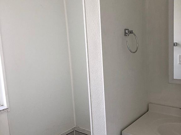 4th image of 26 Wisconsin St APT 7