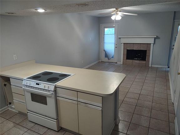 4th image of 23 Ormond Pl #23