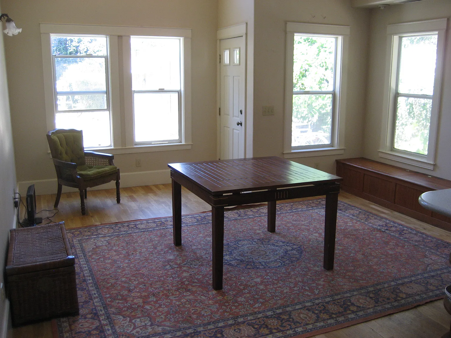 2 bed, 600 sqft, $3,000 — Photo 2