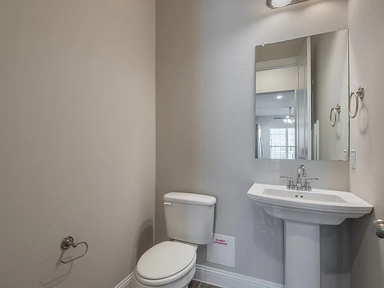 6298 Blythe Dr — Photo 12