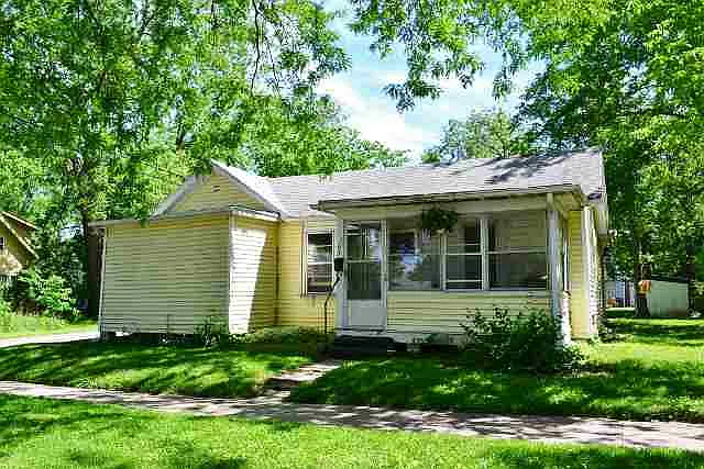 301 Potter St photo 1