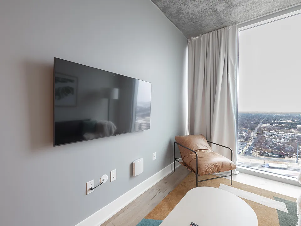 48 East Ave #2205
