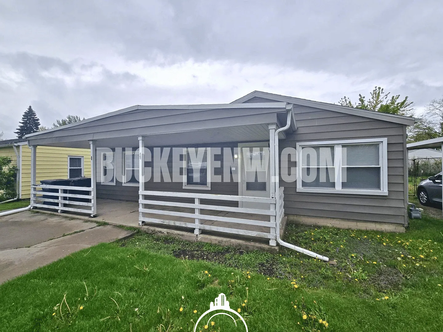 3 Bedroom House — Photo 1