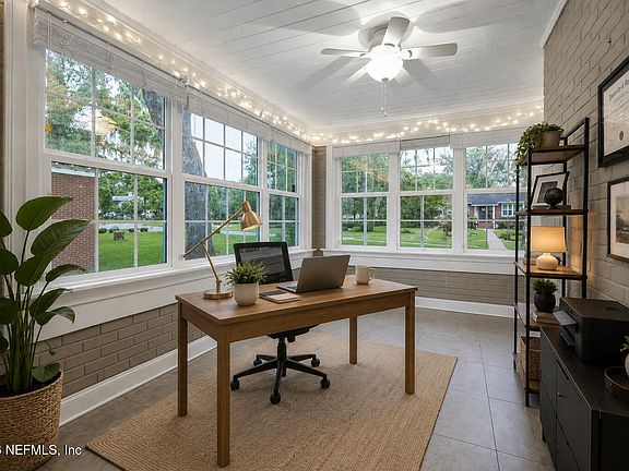 5th image of 1536 HARBOR OAKS Road