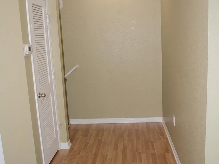 10817 Thames Vista Ct — Photo 34