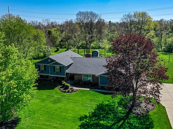 2nd image of 1736 Woodland Trl
