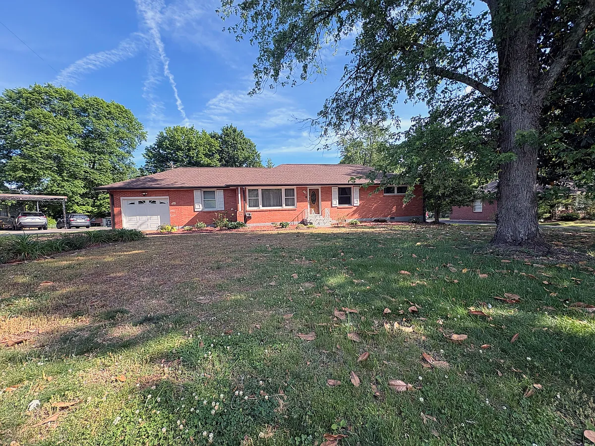 Front yard - 2135 Dearborn Dr