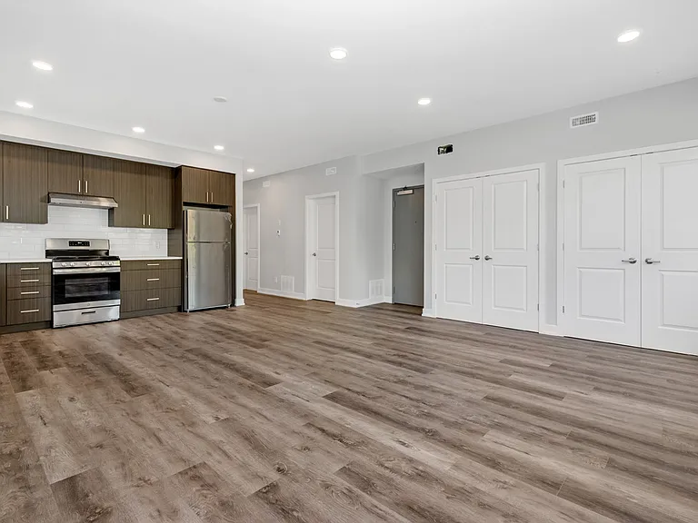 206 Alfred St #2 — Photo 6