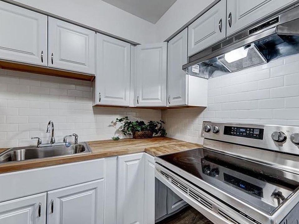 1st image of 575 S Royal Crest Cir Unit 2