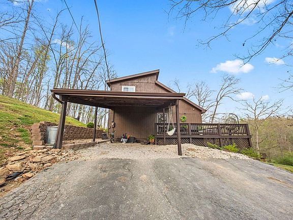 3rd image of 725 Ellington Run Ct