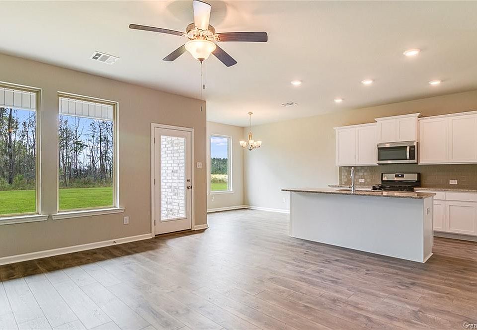 1st image of 1701 Sawgrass Dr