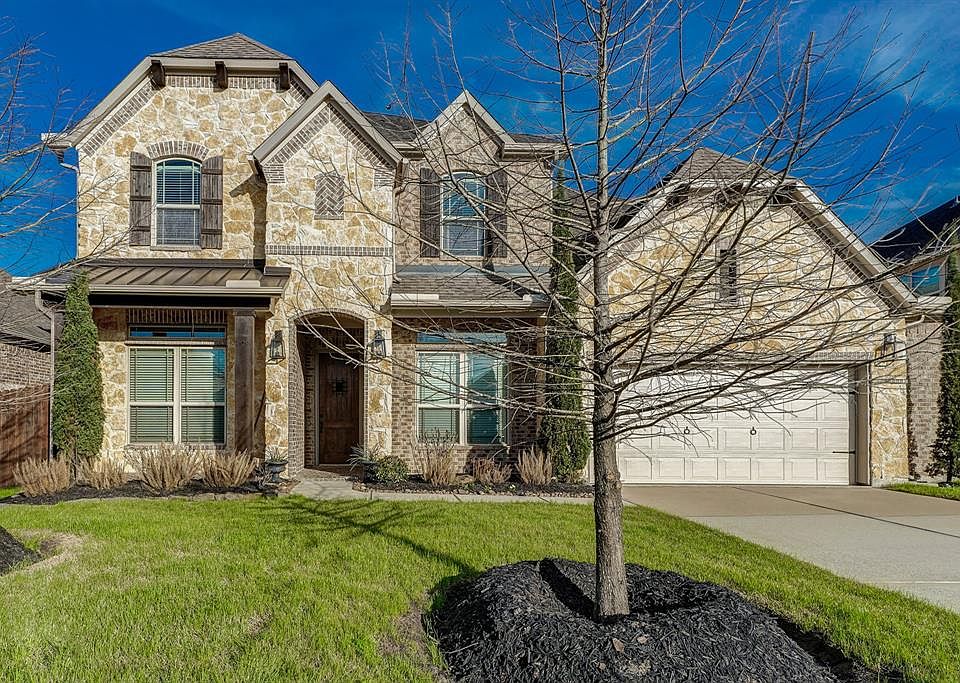 1st image of 312 W Fork Dr