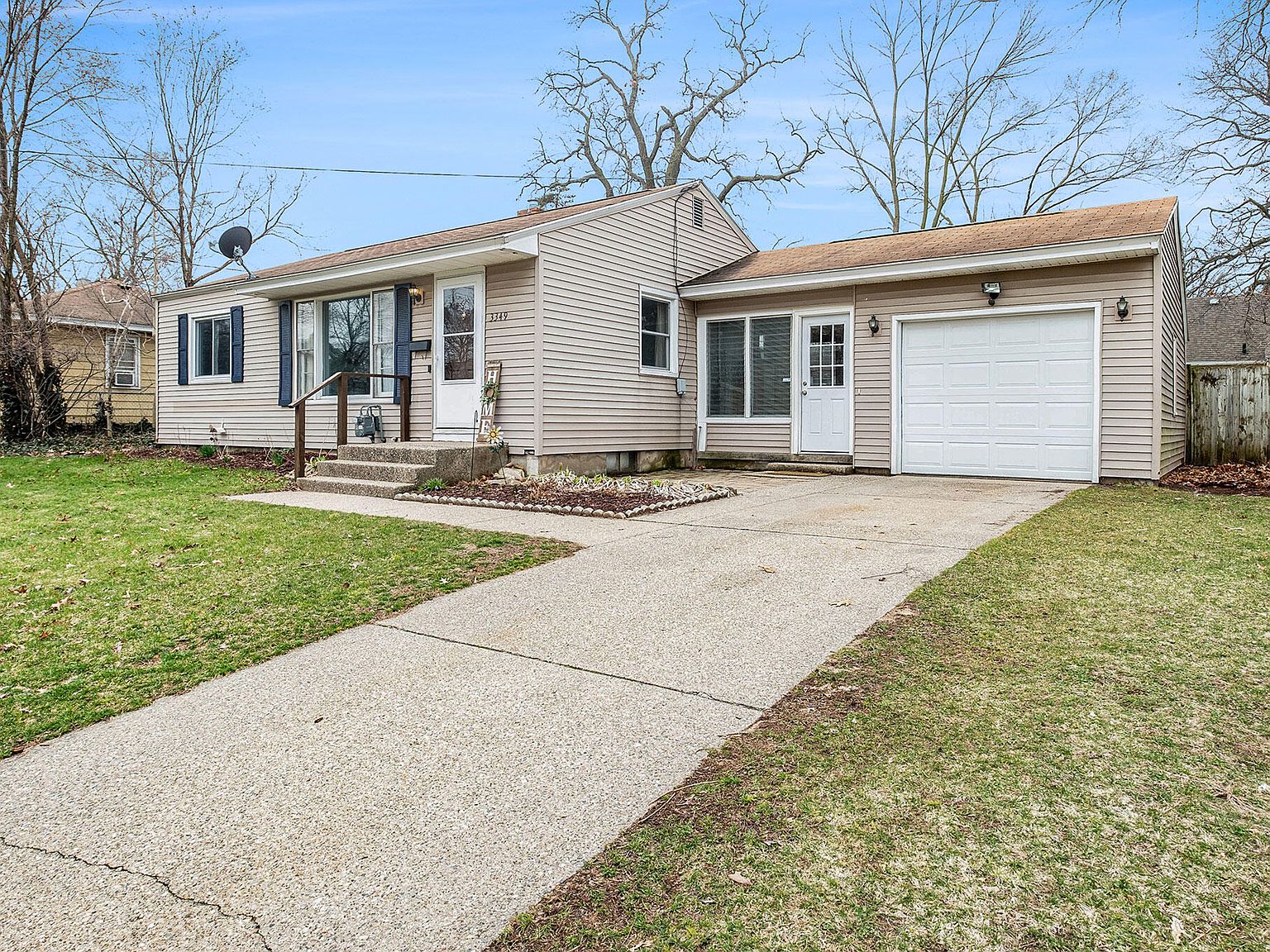 3349 McKee Ave SW, Wyoming, MI 49509 Zillow