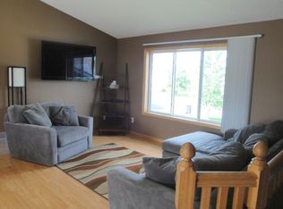 1291 Cider Cir, Shakopee, MN 55379