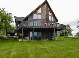 7409 Blossom Trl NE, Rockford, MI 49341