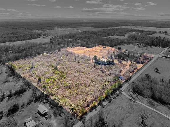 4th image of 2352 Pollard Rd